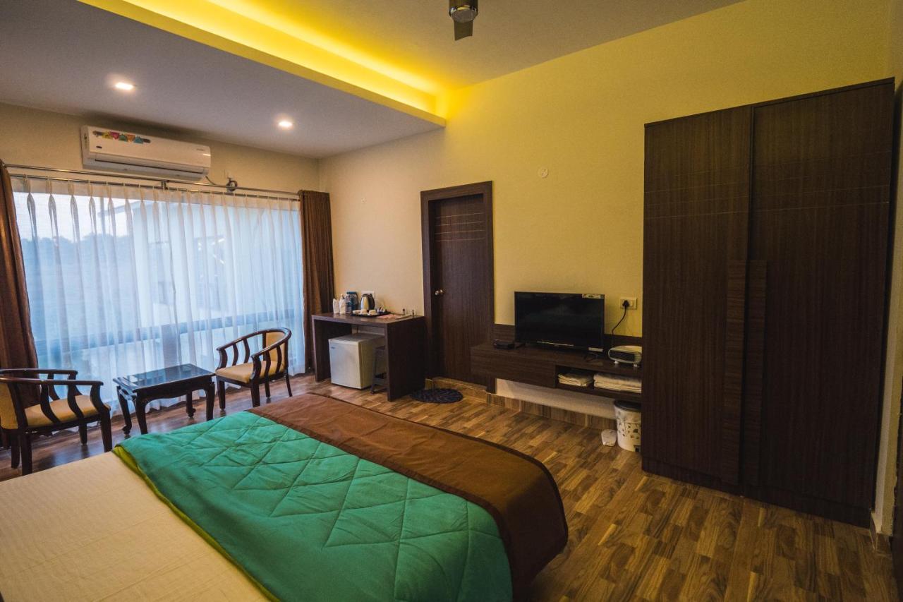 La Nuova Resort Shaugaon