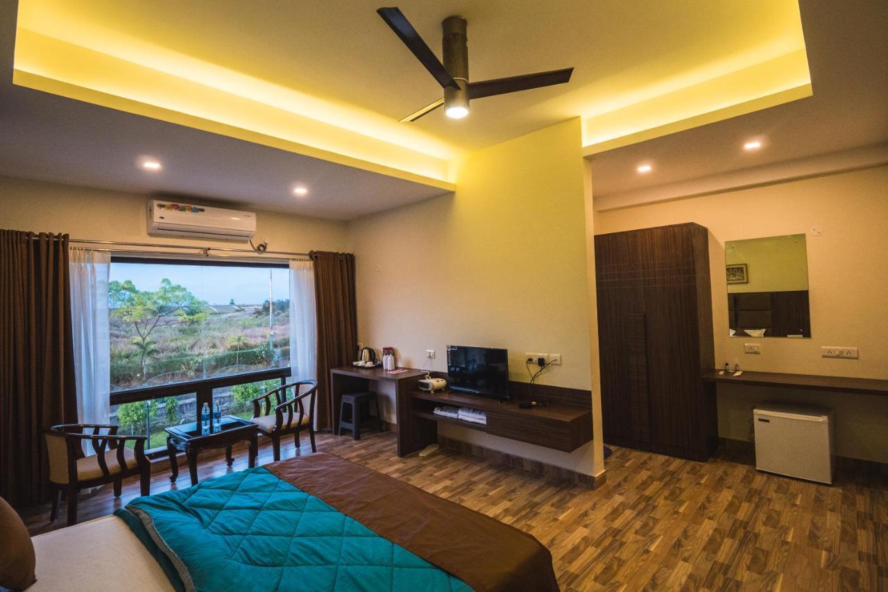 La Nuova Resort Shaugaon